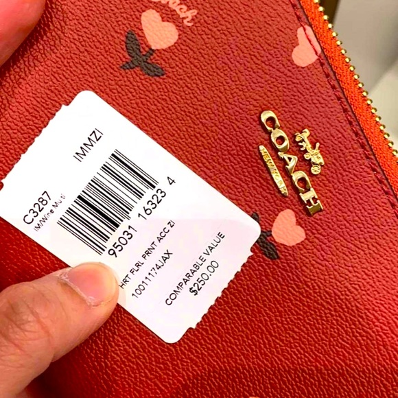 Coach wallets - Picture 1 of 2